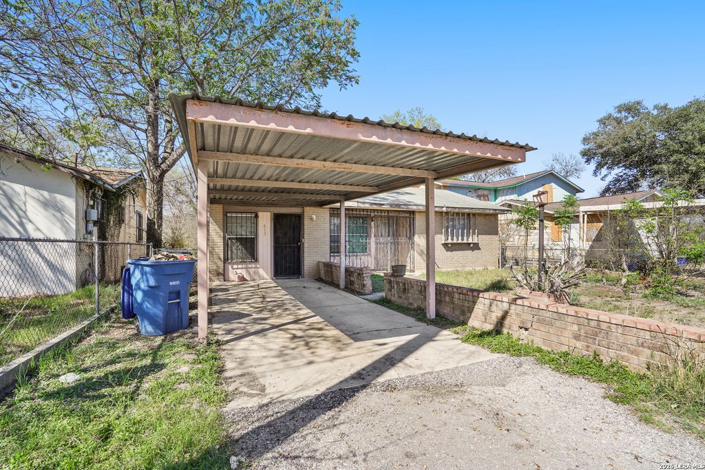 Photo of 615 Dorie, San Antonio, TX 78220 (MLS # 1950802)