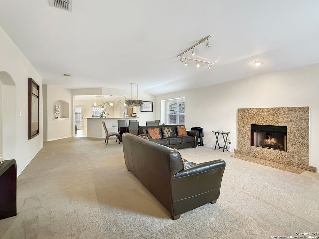 Photo of 1123 Willow Knl, San Antonio, TX 78258 (MLS # 1926918)