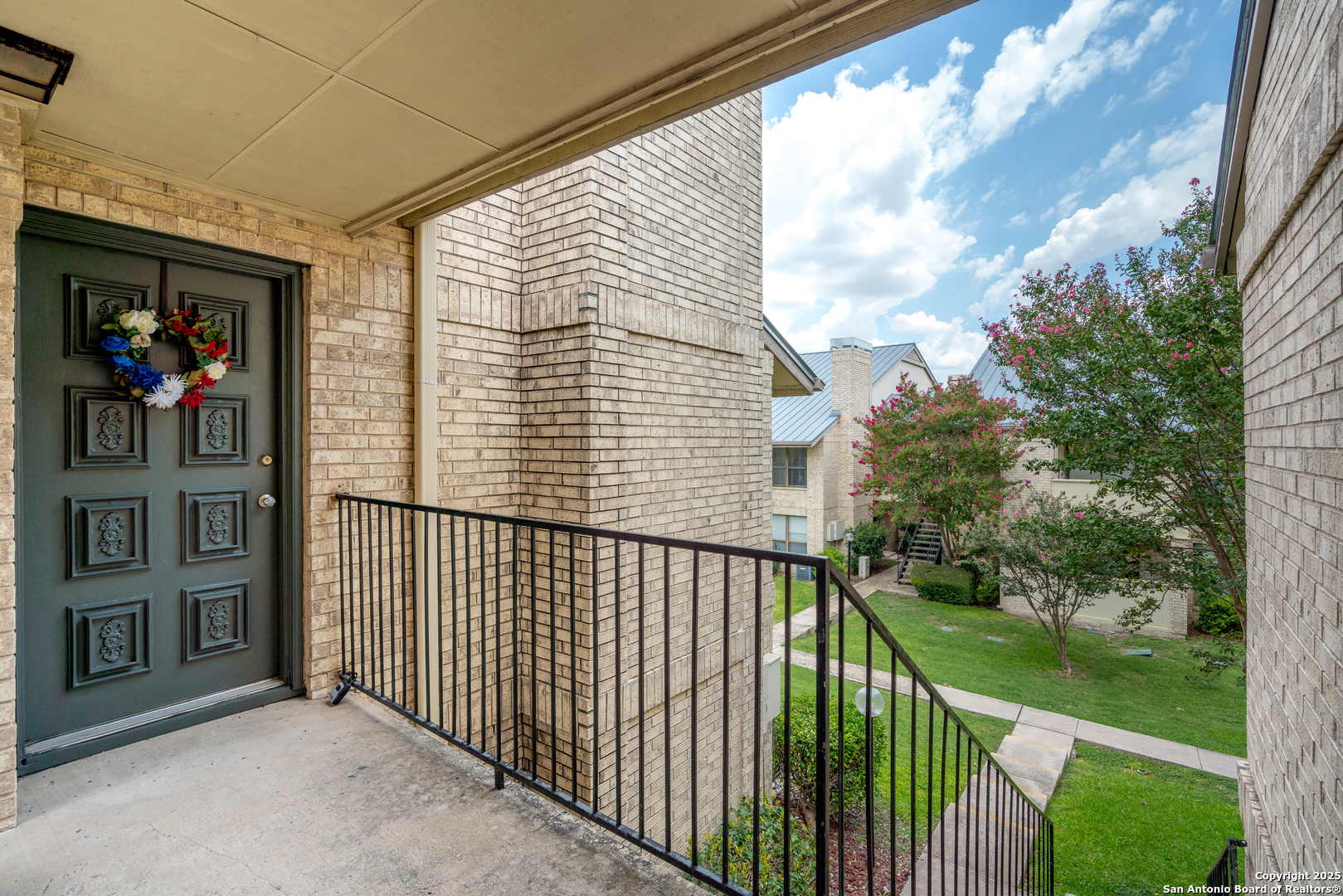 11843 Braesview 504E