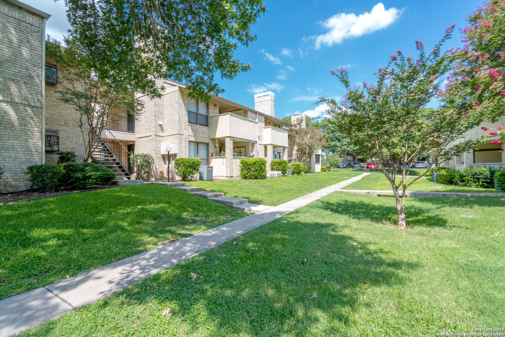 11843 Braesview 504E