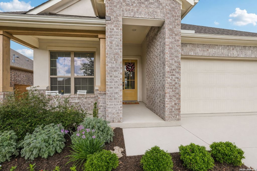 Photo of 124 FOUNTAIN GRASS DR, San Marcos, TX 78666 (MLS # 1961629)