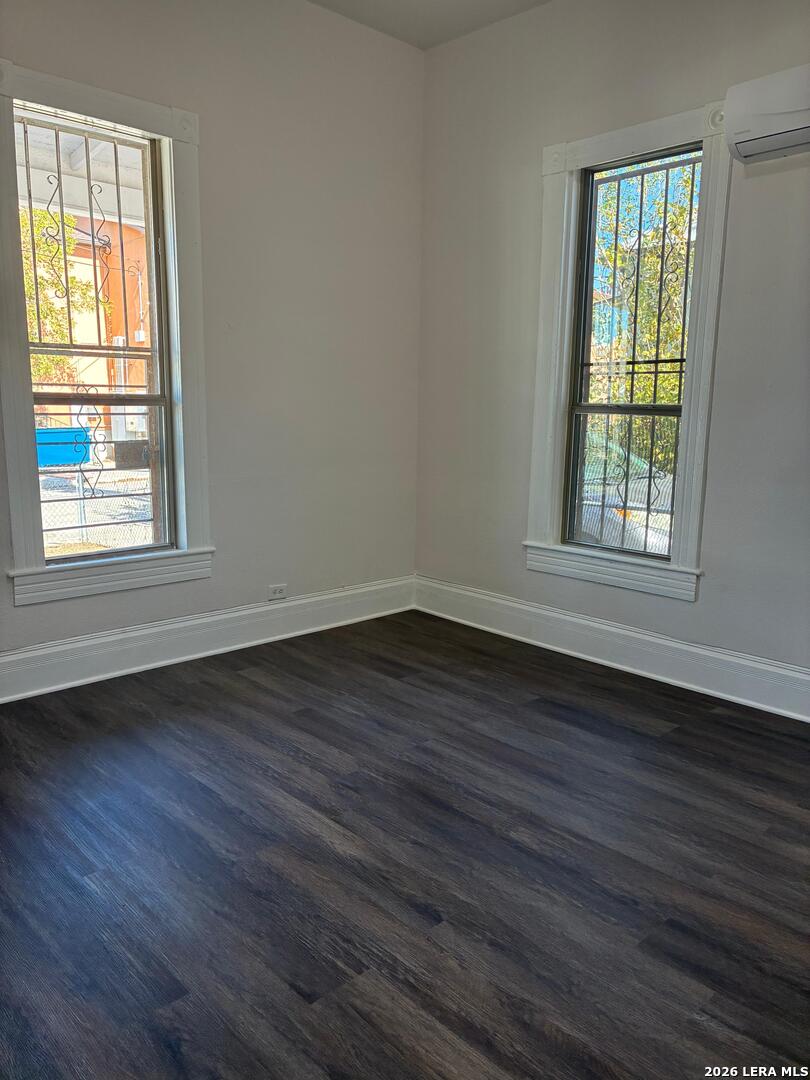 Photo of 1528 KAYTON AVE, San Antonio, TX 78210 (MLS # 2011299)