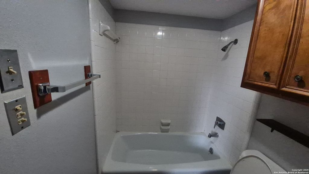 Photo of 14307 Indian Woods, San Antonio, TX 78249 (MLS # 1876048)