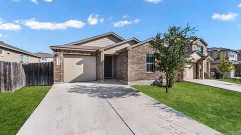 3310 Angus Crossing San Antonio TX 78245
