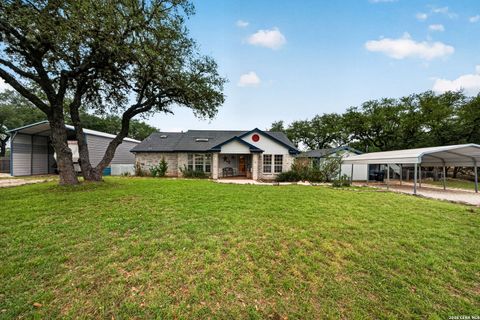 Property photo of 1032 Summit Rd, Lakehills, TX 78063