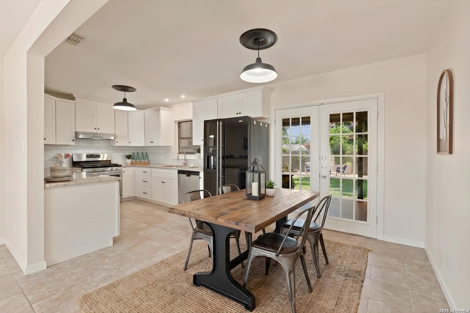 414 Storeywood