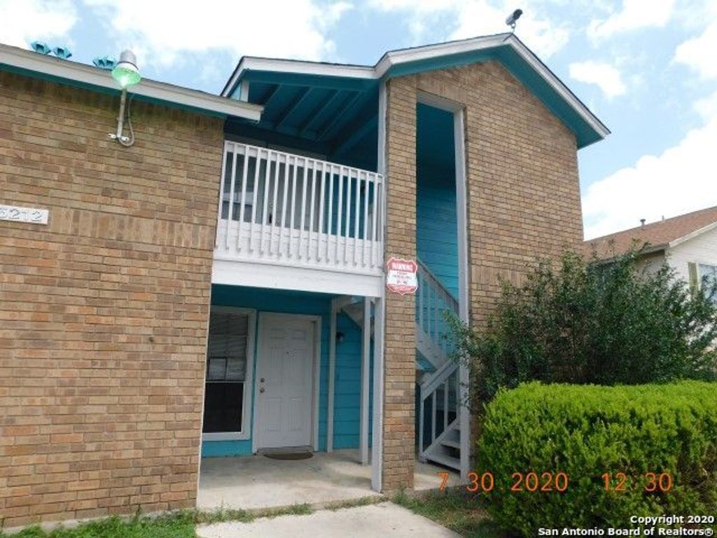 Photo of 5212 Meadow Field 4 #4, San Antonio, TX 78250 (MLS # 1925182)