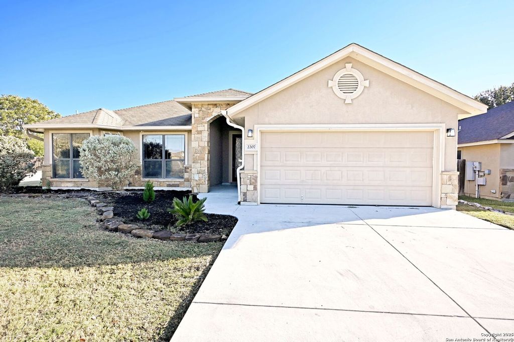Photo of 2207 Hazelwood, New Braunfels, TX 78130 (MLS # 1922632)