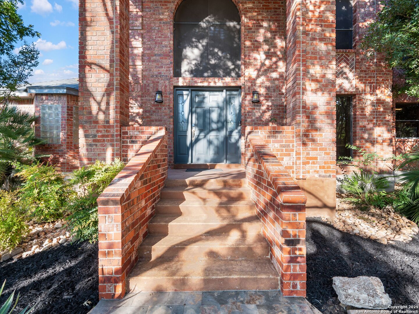 332 Towne Vue