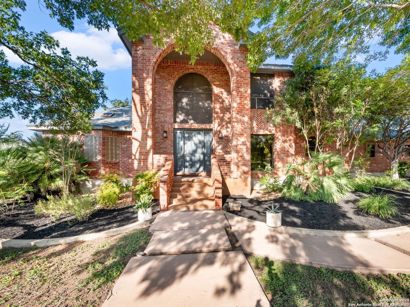 332 Towne Vue