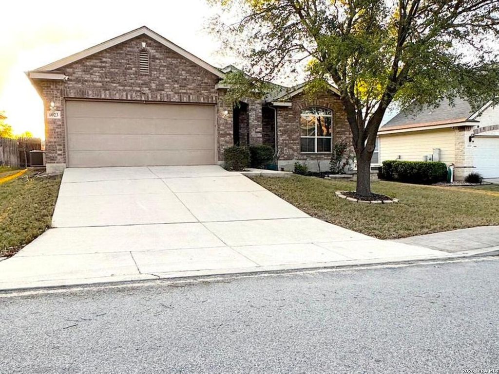 Photo of 1023 ORCHID GROVE, San Antonio, TX 78245 (MLS # 1954141)