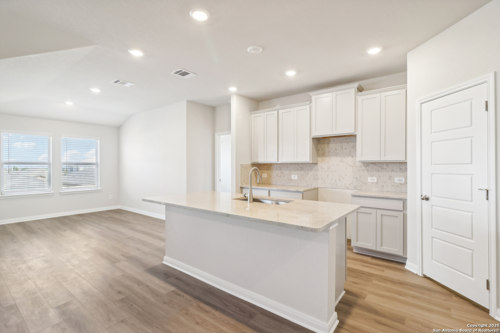 119 Barton Point