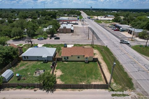 A home in Uvalde