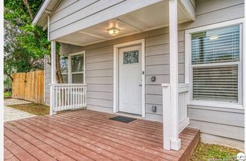 Single Family Residence at 1315 S OLIVE ST.