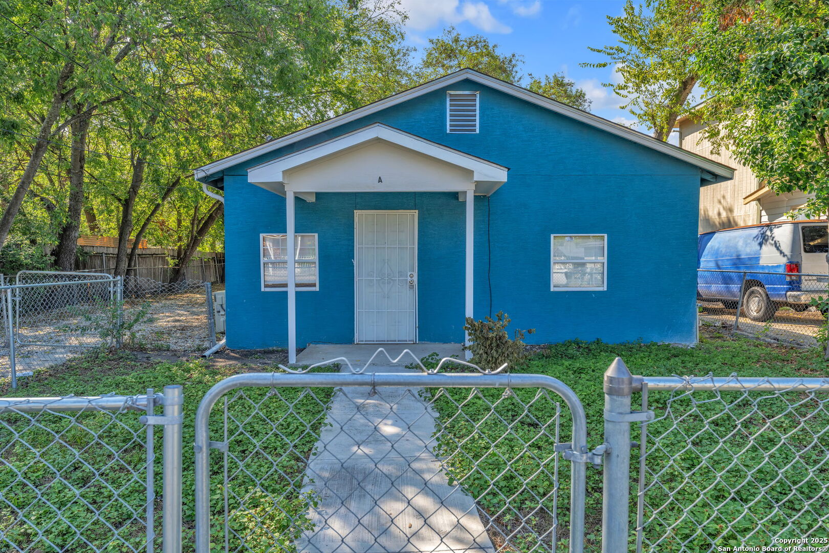 Photo 1 of 16 — 834 Division 2, San Antonio, TX 78225