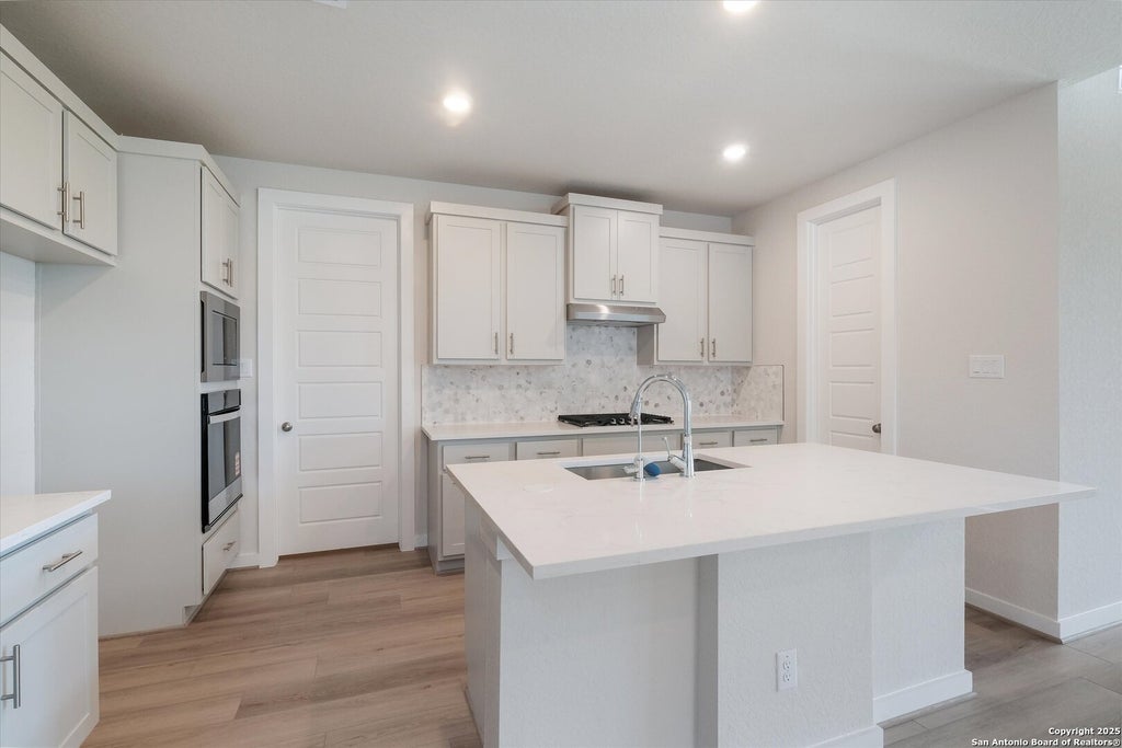 Photo of 444 Foxbrook Way, Cibolo, TX 78108 (MLS # 1882472)