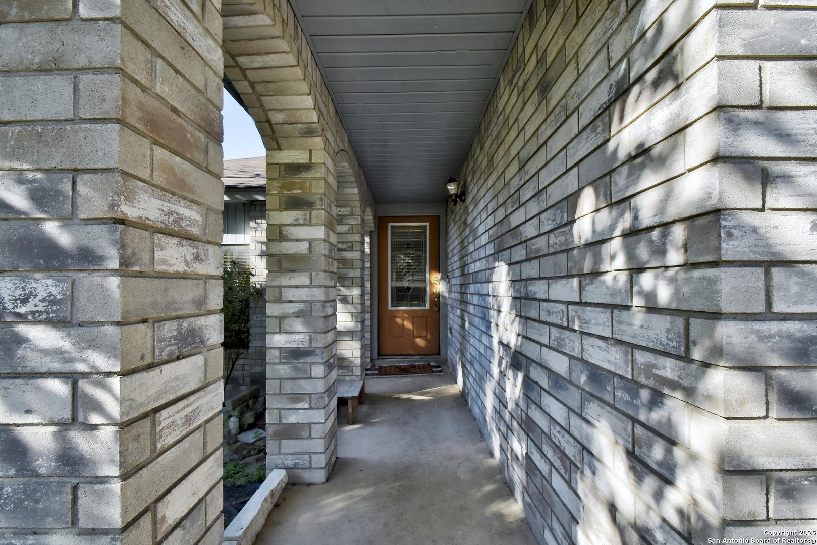 14218 Fairwayhill