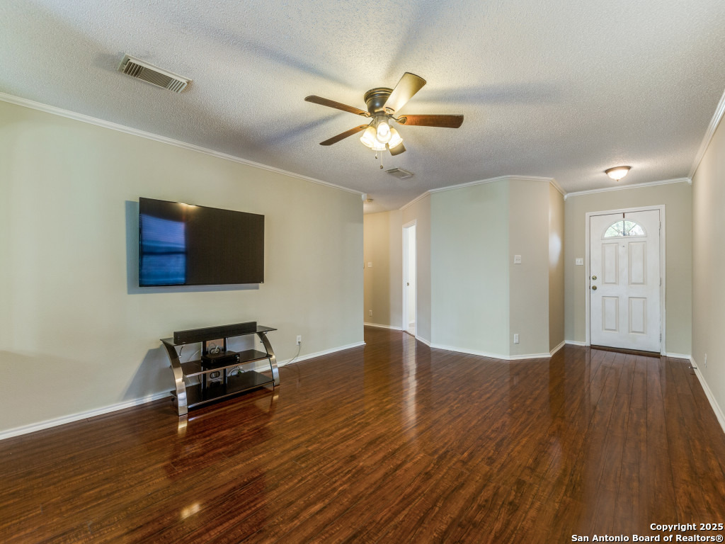 10114 Sandbrook Hill