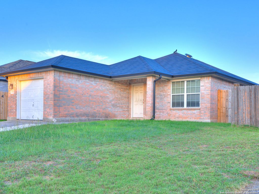 Photo of 4033 Salty Marsh, San Antonio, TX 78245 (MLS # 1923288)