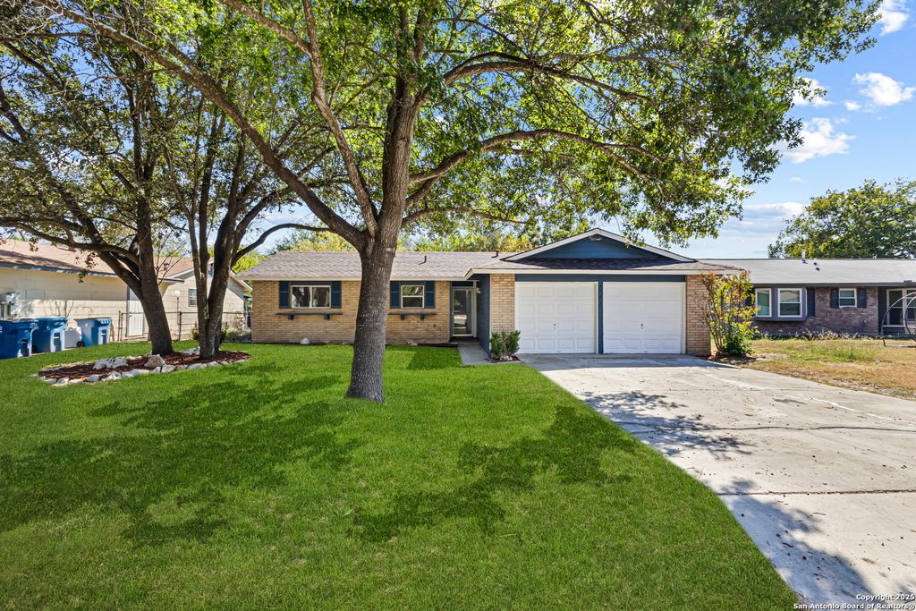 Photo of 5122 Binz Engleman Rd, Kirby, TX 78219 (MLS # 1917176)