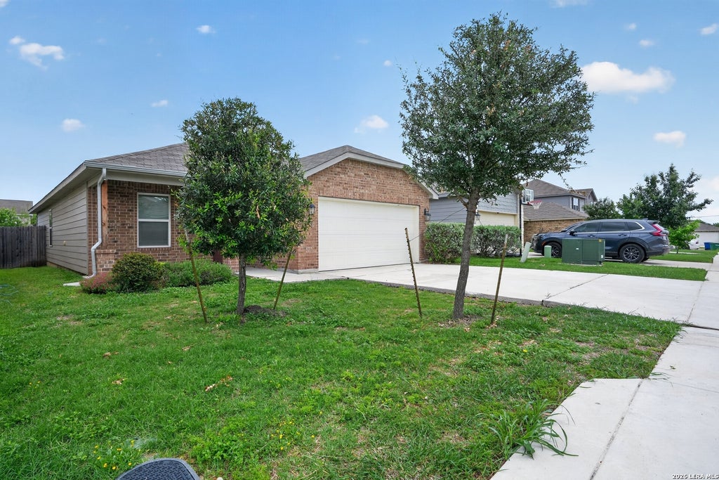 Photo of 906 BRYSON MDW, San Antonio, TX 78245 (MLS # 1973069)