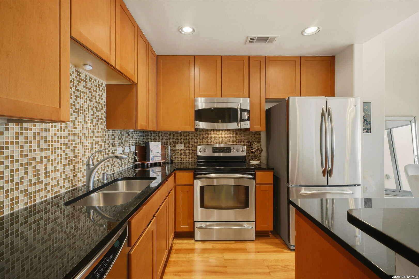 215 Center St Unit #804