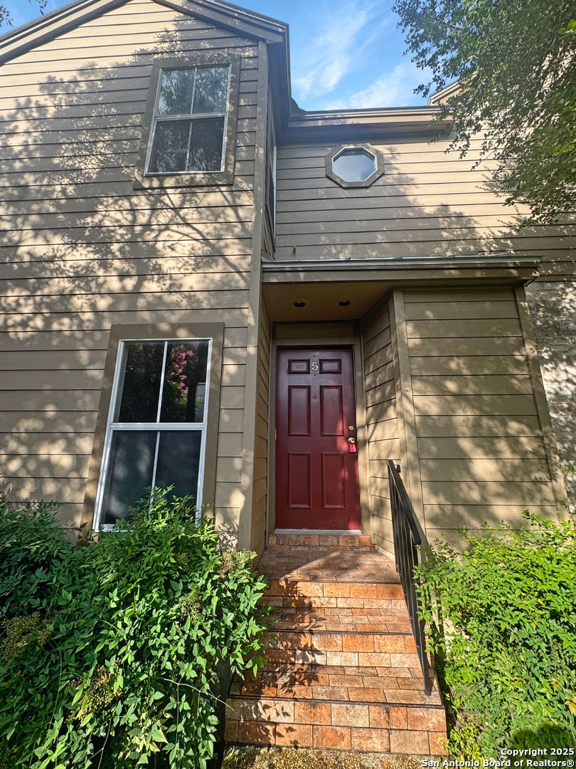 Photo of 210 CIRCLE ST 05 #05, Alamo Heights, TX 78209 (MLS # 1997943)