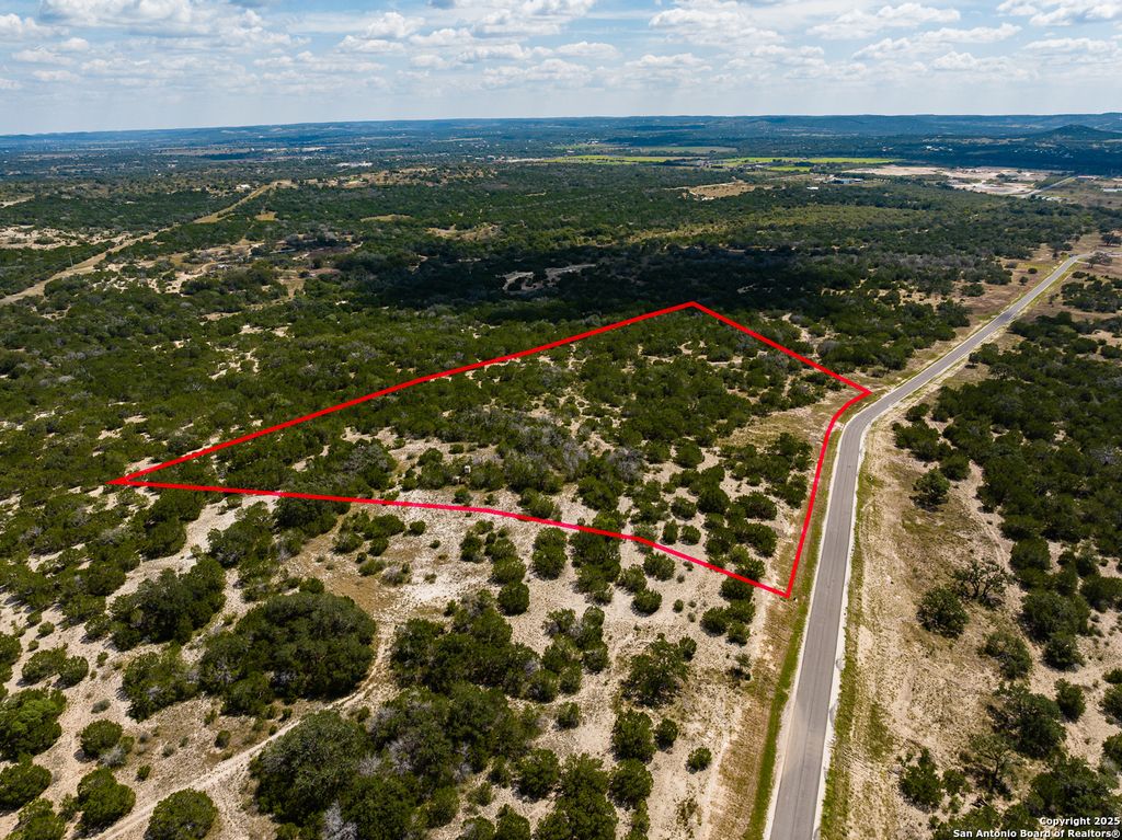 Photo of 267 Dark Sky Path, Kerrville, TX 78028 (MLS # 1920645)