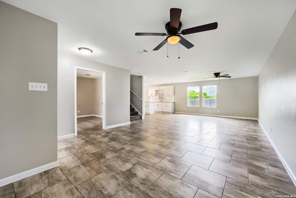 Photo of 117 Gatewood Clf, Cibolo, TX 78108 (MLS # 1992062)