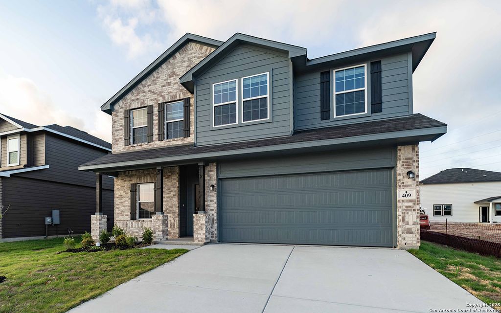 Photo of 409 Tim&#39;s Way, Seguin, TX 78155 (MLS # 1890891)