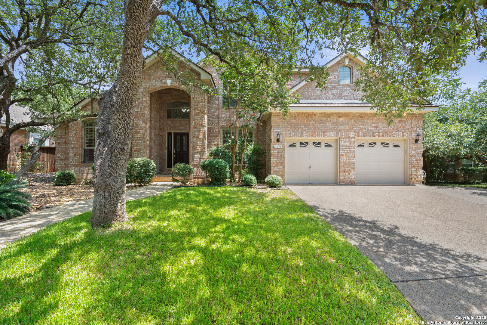17314 Fountain Bluff