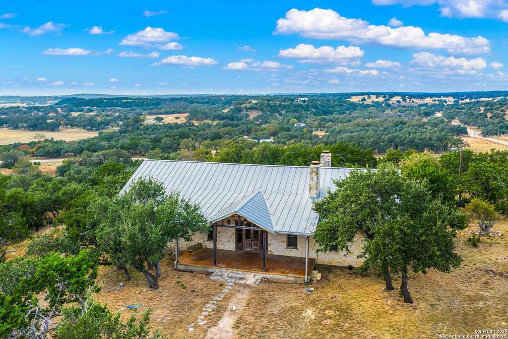 Photo of 7625 N State Highway 16, Fredericksburg, TX 78624 (MLS # 1927500)
