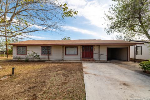 A home in Jourdanton