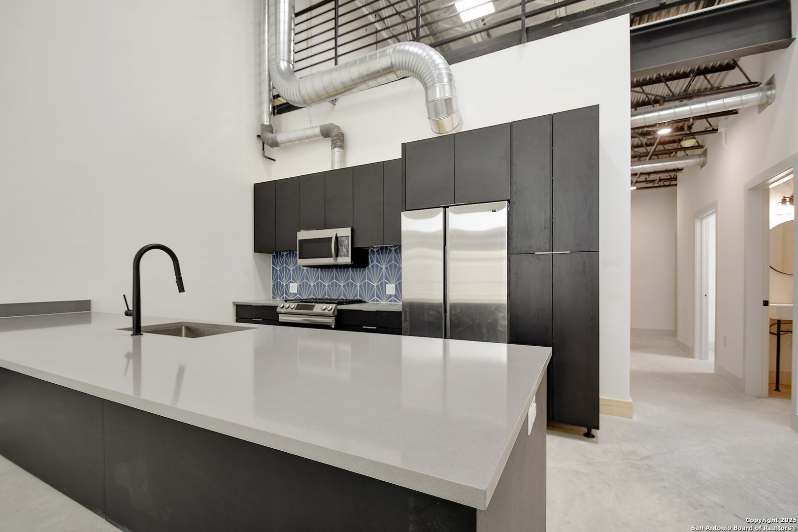 215 COCA COLA PL 214
