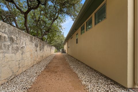 A home in Shavano Park