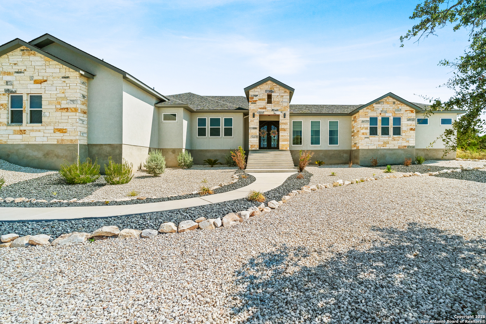 250 Private Road 2775