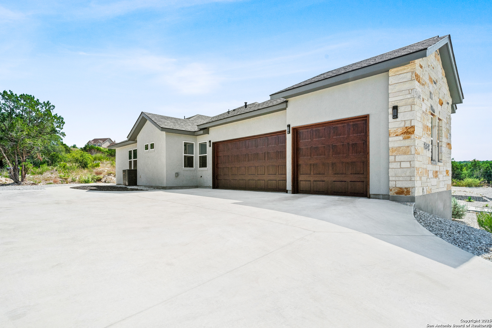 250 Private Road 2775