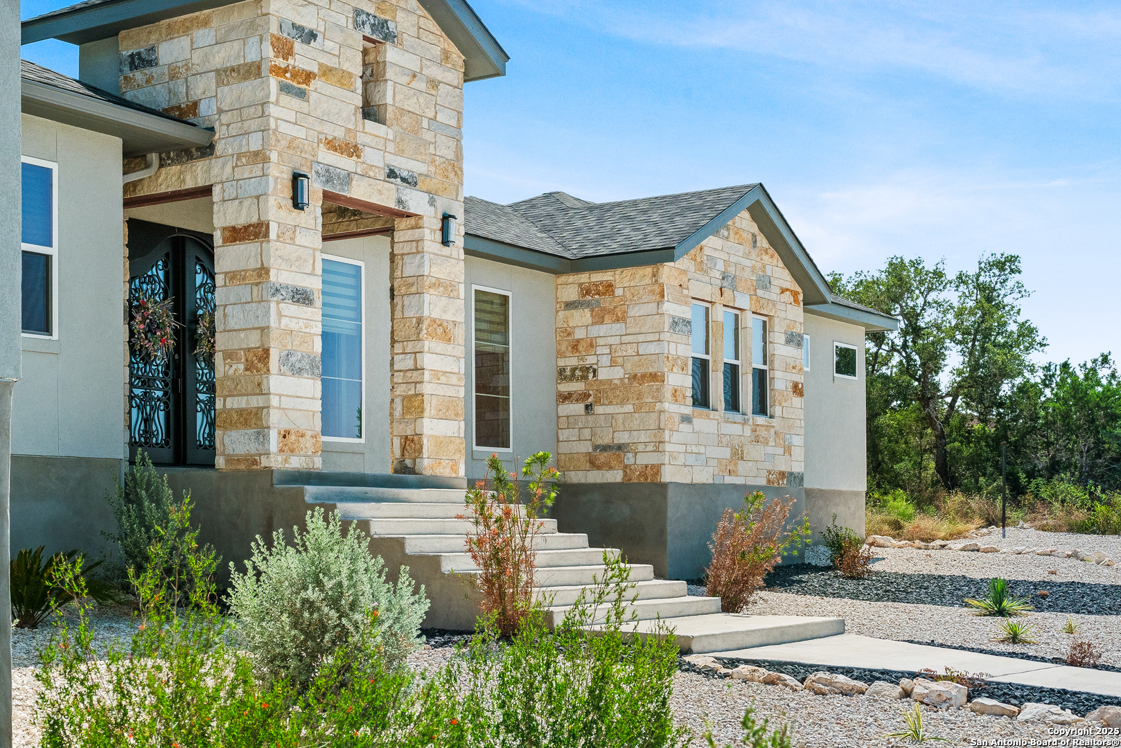 250 Private Road 2775