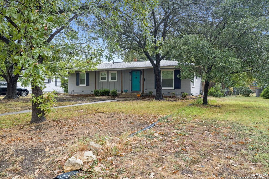 Photo of 352 Larchmont, San Antonio, TX 78209 (MLS # 1922556)