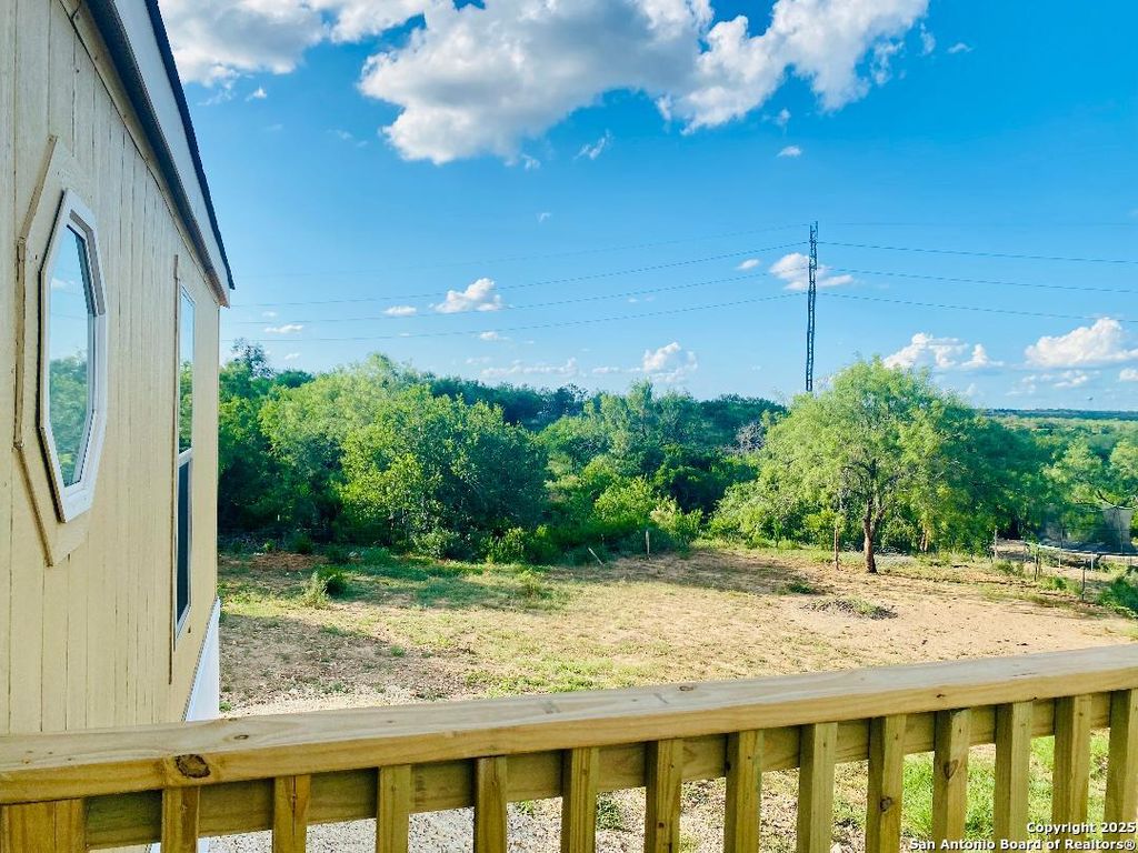 Photo of 698 Forest Creek, Devine, TX 78016 (MLS # 1909841)