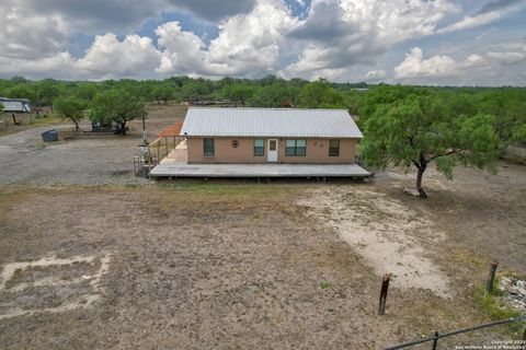 A home in Uvalde