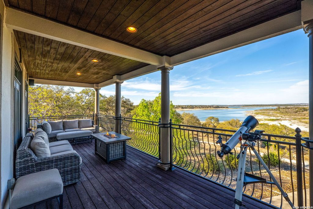 Photo of 1065 Hillcrest Forest, Canyon Lake, TX 78133 (MLS # 1952503)