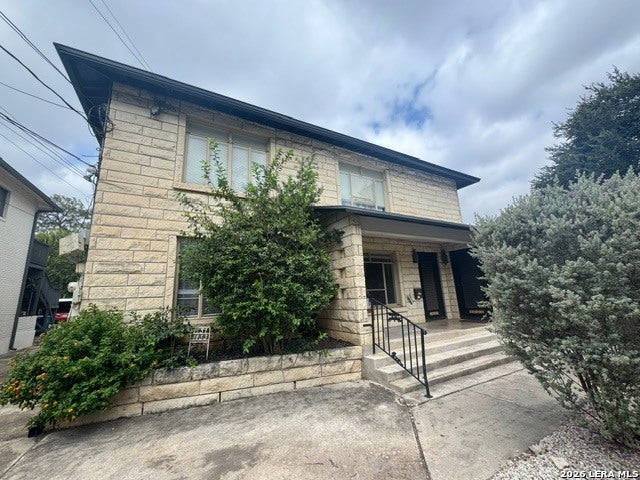 Photo 1 of 7 — 1031 Shook Ave, San Antonio, TX 78212