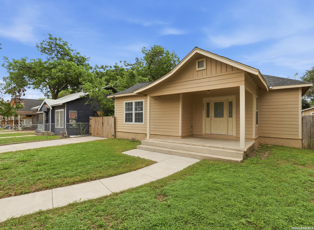 Photo of 1030 W WINNIPEG AVE, San Antonio, TX 78225 (MLS # 1972479)