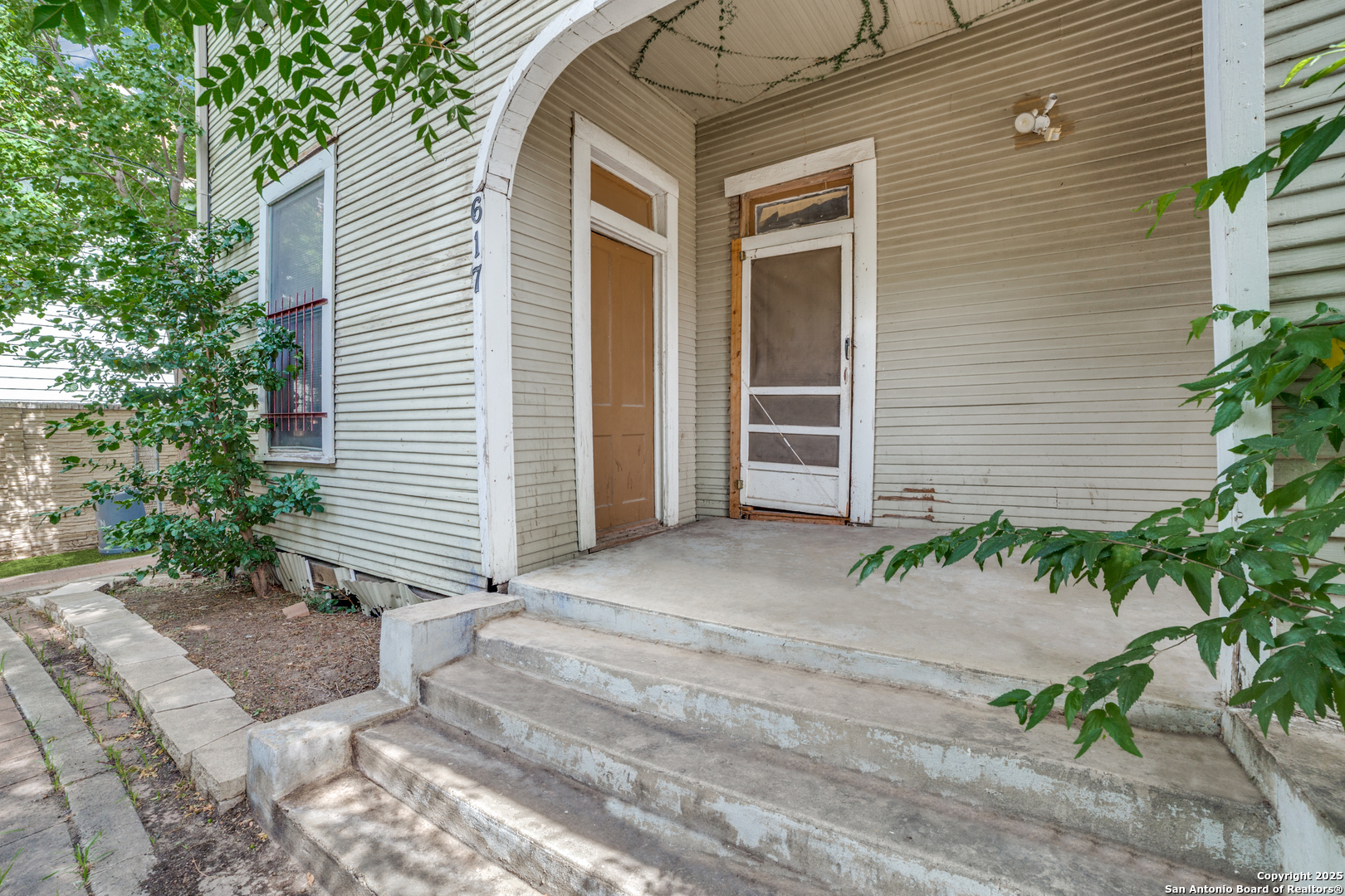 617 Dawson