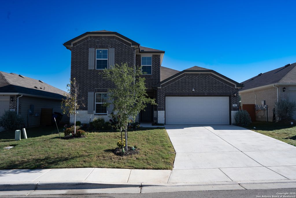 Photo of 560 Chaco Loop, Seguin, TX 78155 (MLS # 1925523)