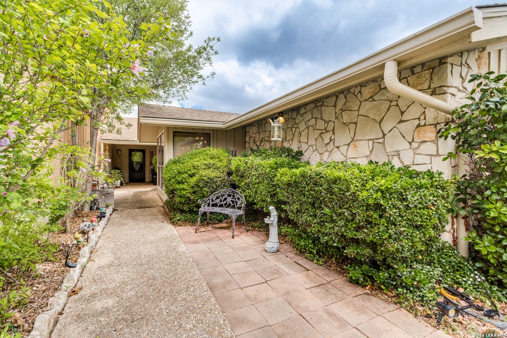 Photo of 510 FAIRWAY DR, Kerrville, TX 78028 (MLS # 1990031)