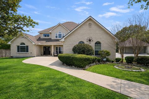 Photo of 1968 Round Table, New Braunfels, TX 78130 (MLS # 1928667)