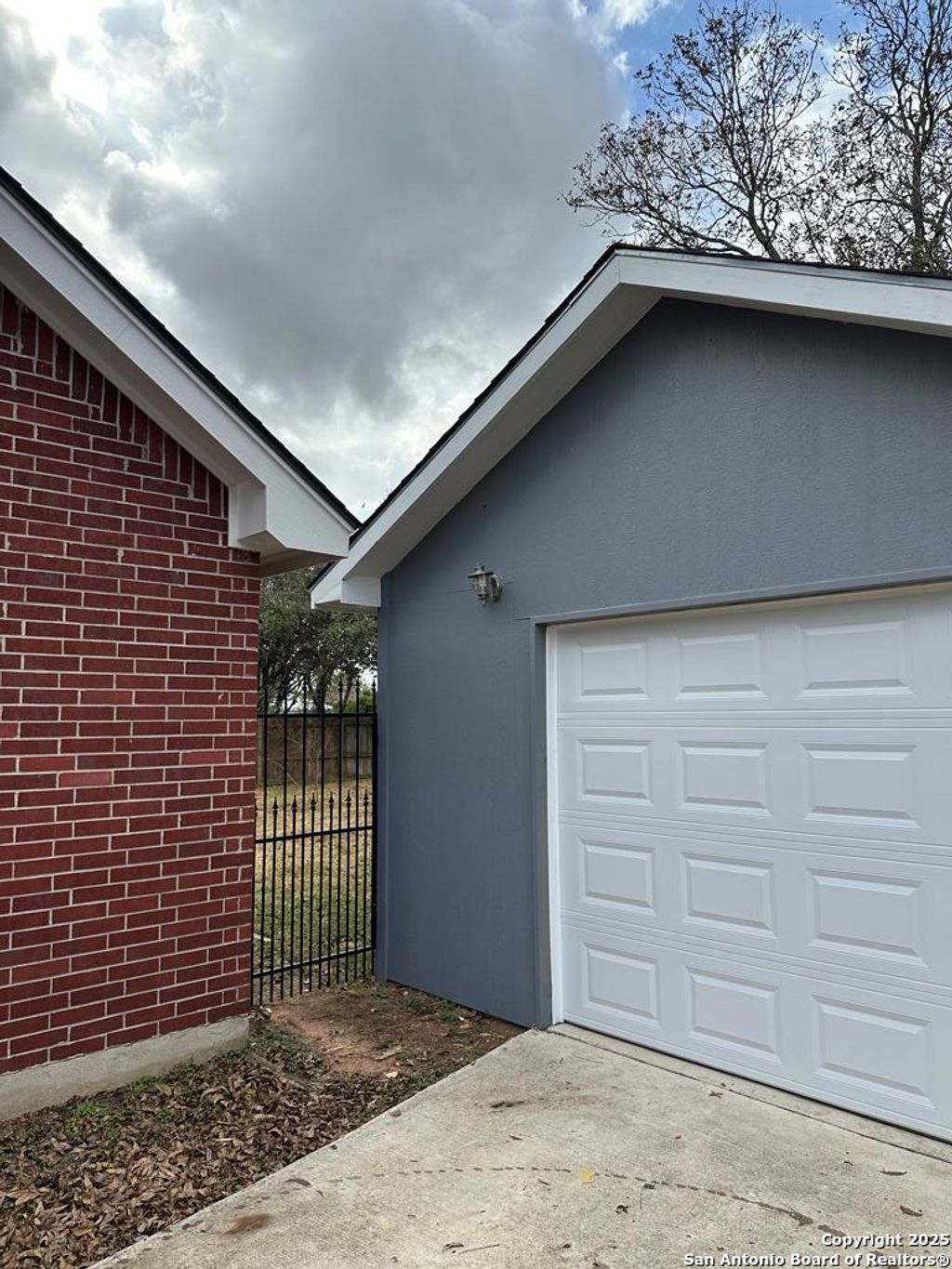 Photo of 720 S Creek St Fredericksburg, Fredericksburg, TX 78624 (MLS # 1927156)