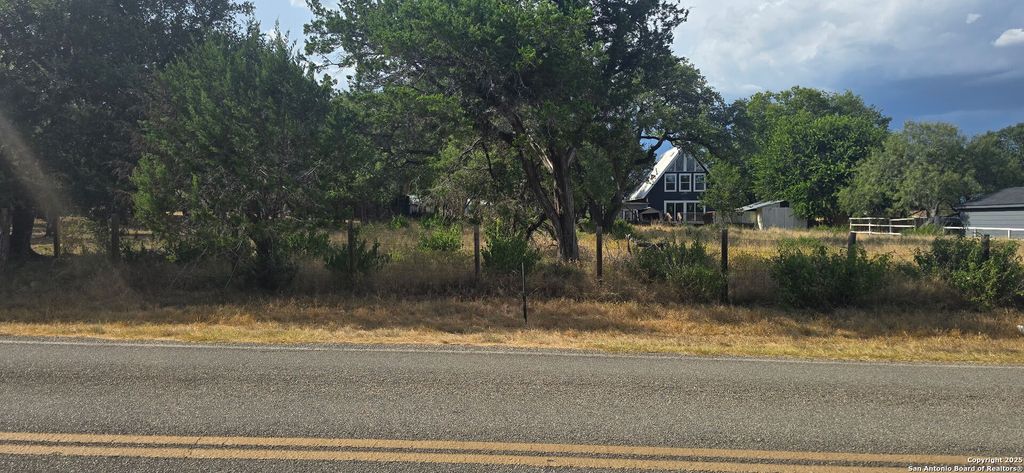 Photo of 425 Lighthouse, Canyon Lake, TX 78133 (MLS # 1909383)